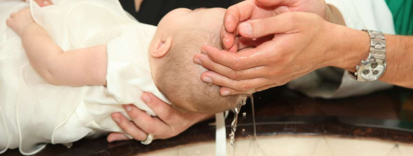 Batizado no campo: cerimônia íntima e recepção family friendly